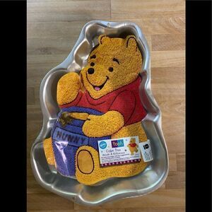 WINNIE the Pooh Cake Pan 1995